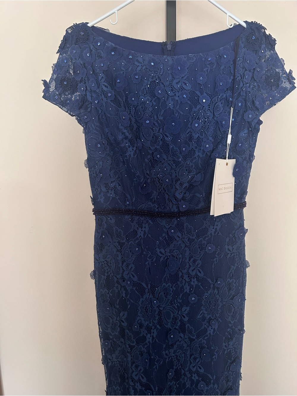 Mac Duggal Navy Embellished Floral Lace Cap-Sleeve Gown - Picture 7 of 13